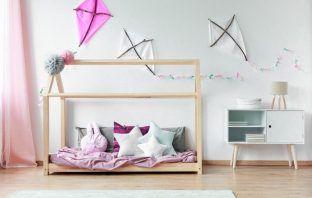 How to Set Up a Montessori Bedroom for Your Child? Montessori Kids Bedroom Ideas Tips